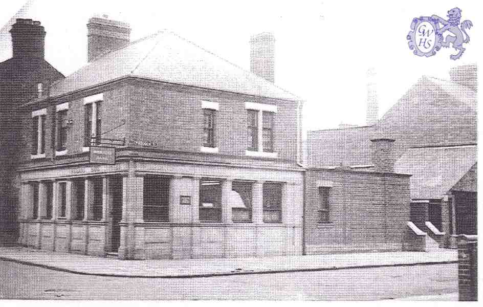 15-109 57 Long Street after Midland Bank conversion 
