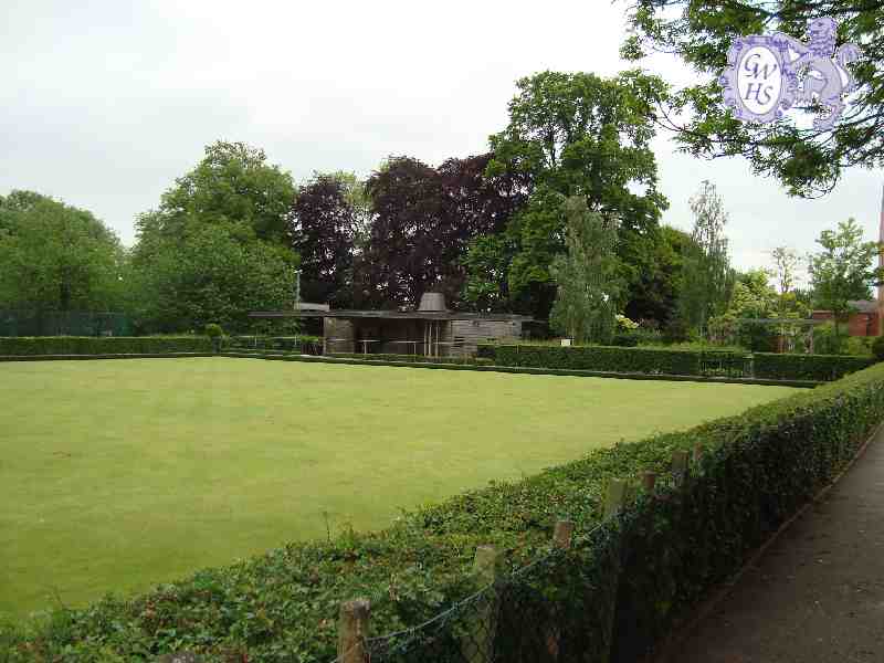 15-114 Bowles Geen Memorial Park Long Street Wigston Magna 2011