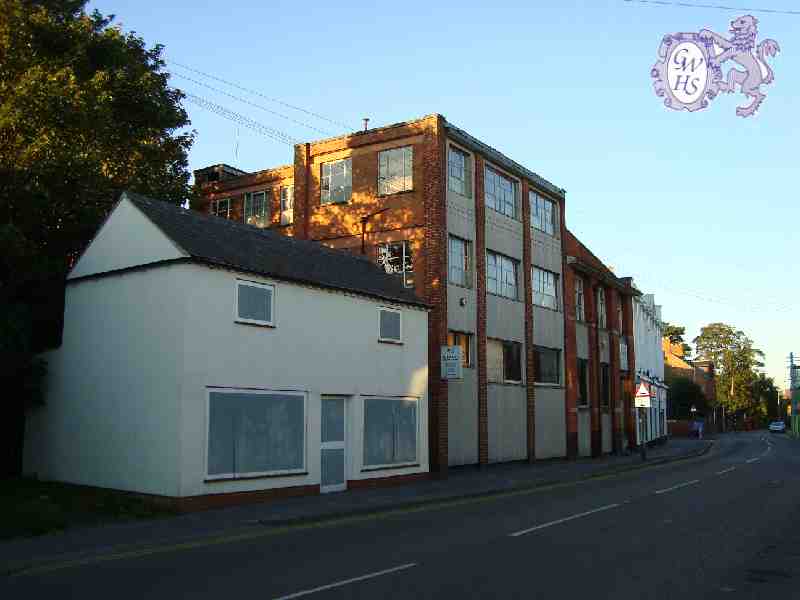 17-019 Long Street Wigston Magna looking North