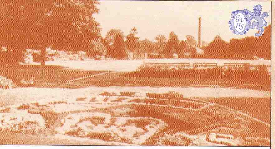 19-428 Memorial carpet badge for the Queens Coronation 1953 in the Long Street Park Wigston Magna