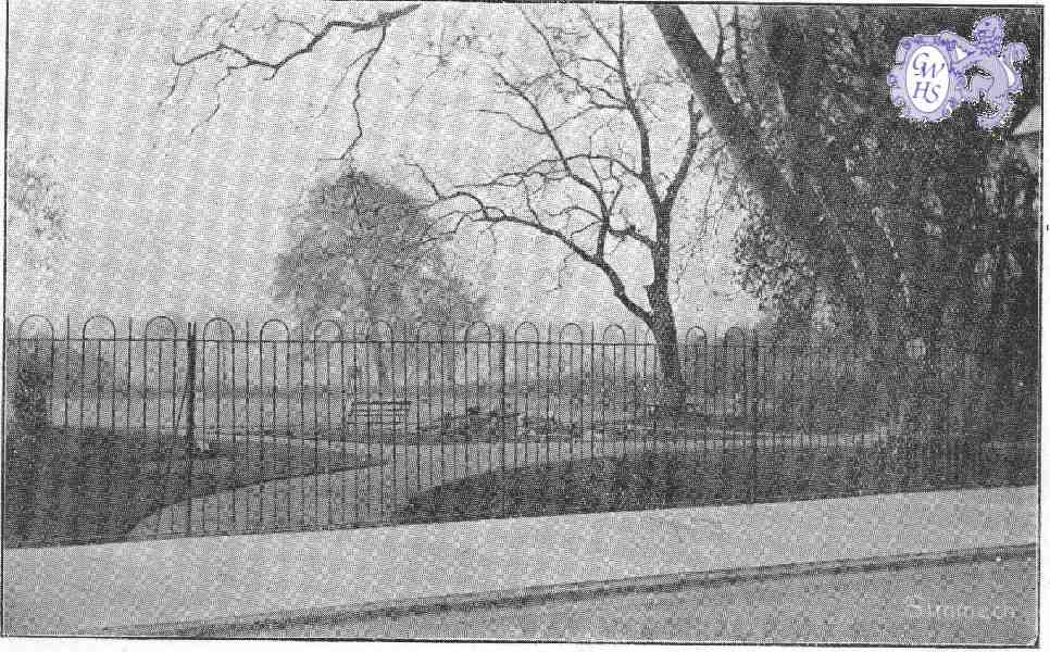 19-448 War memorial Park Long Street Wigston Magna Photo W G Hall