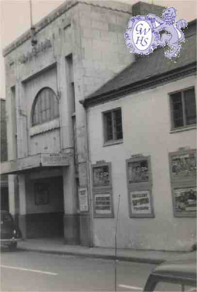 26-271 Magna Cinema Long Street Wigston Magna circa 1965