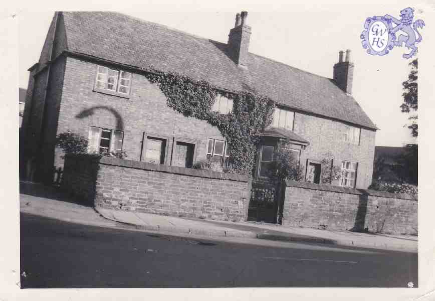 8-170  Long Street Wigston Magna - now doctors surgery site