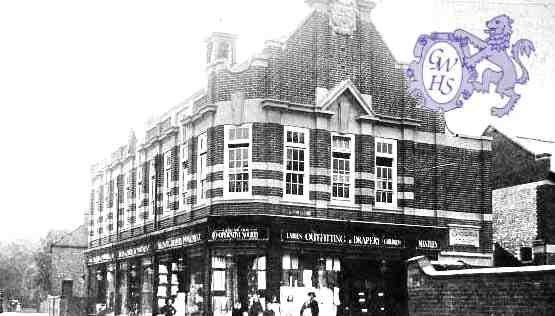 9-114a Co-op House Central Avenue - Long Street Corner Wigston Magna circa 1920