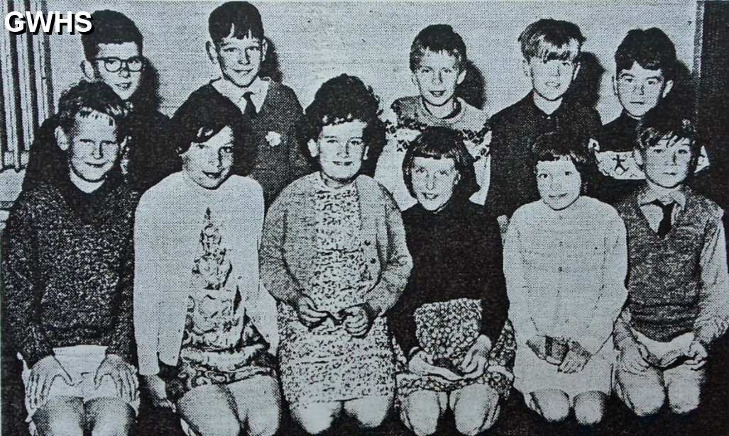 33-213 Long Street School Bell Street Wigston Magna c 1967