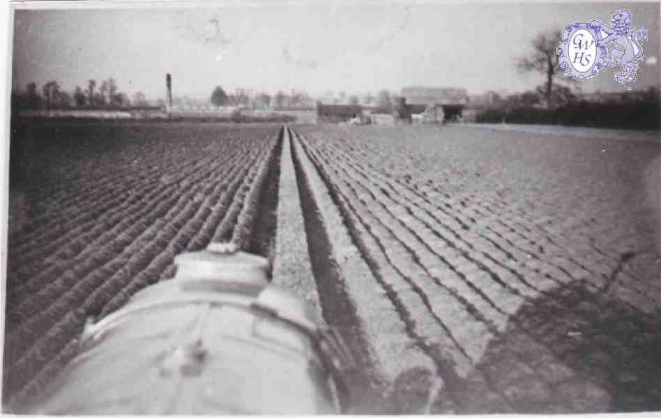 6-30  Straight Furrows on farm in Wigston Magna