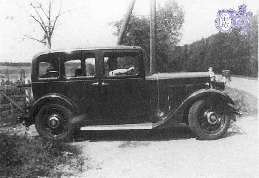 14-264 Stella Tweed's Mary Jane Morris 10 Saloon 1934