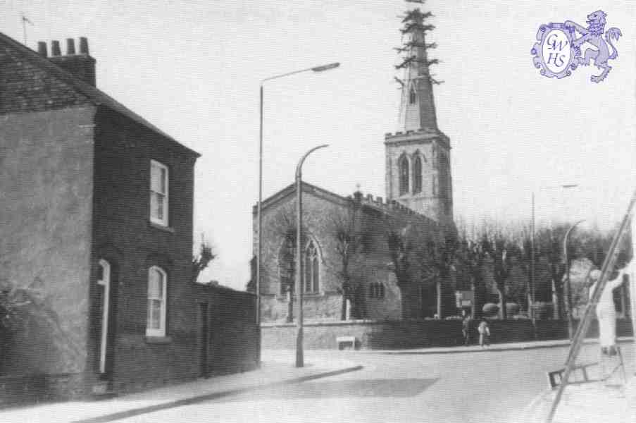 17-076a All Saint's Church 1973 taken from Moat Street