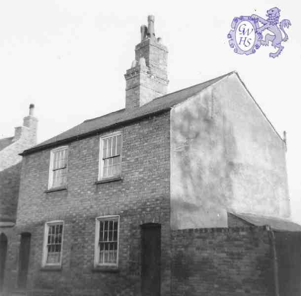 30-200a Numbers 4 and 6 Newgate End Wigston Magna January 1966 - Demolished shortly thereafter