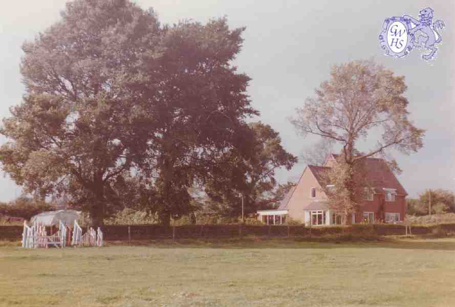 29-674 White Gate Farm Newton Lane Wigston Magna pre Wigston Harcourt c 1970
