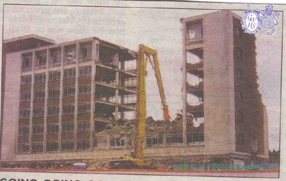 15-045 Alliance & Leicester Offices being demolished 1977 Oadby