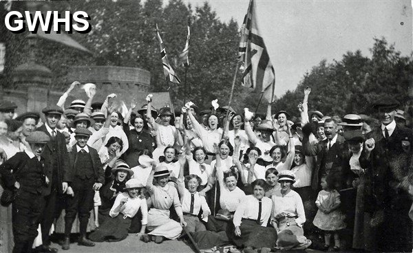 31-105 Lizzie Bolton outside Glen Parva Barracks I guess welcoming troops