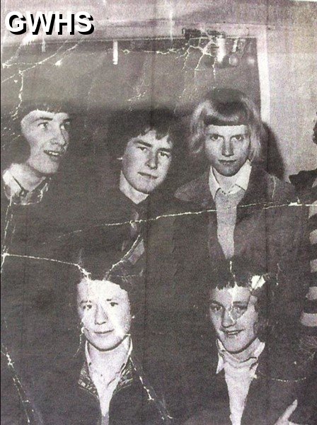 33-167 British Rail under 16’s football team about 1973