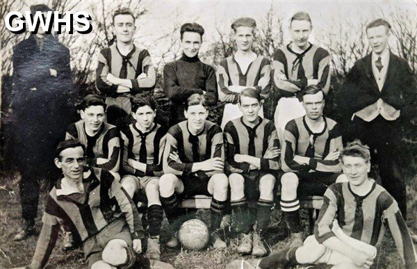 34-264 South Wigston Football Team St Thomas's 1911