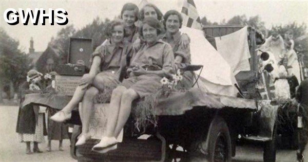 34-692 South Wigston Carnival 1935
