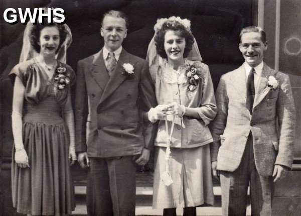 34-837 Wedding of Edward Fenwick and Marjory early 1950's