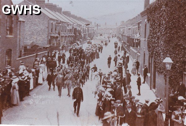 35-113 Coronation celebrations South Wigston
