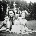 33-236 Norah Gardiner and children at South Wigston Park 1947