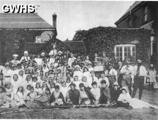 14-107 Mr Bates house in Countesthorpe Road South Wigston c 1900
