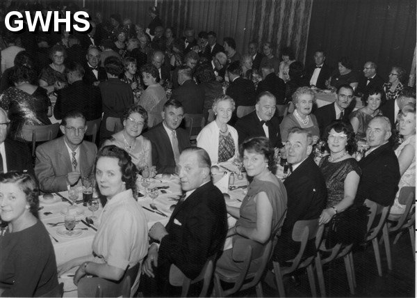 22-324 Wigston Civic Ball Clarence Hotel South Wigston circa 1961
