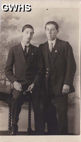 9-160 Leonard Gamble and Albert Humberstone
