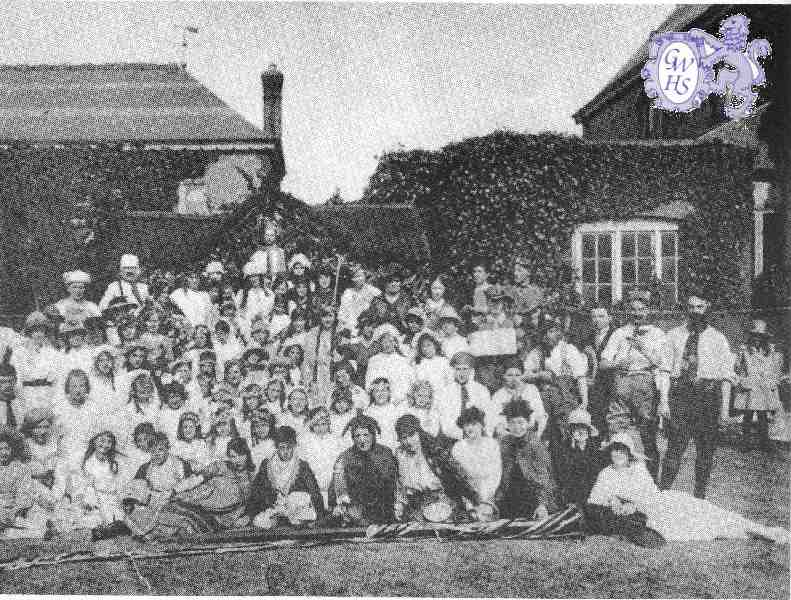 14-107 Mr Bates house in Countesthorpe Road South Wigston c 1900