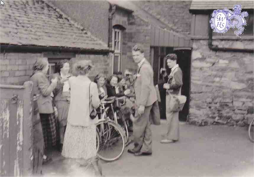 24-051 AYPA outing easter 1954
