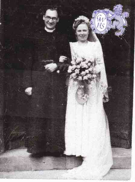 26-104 Wedding of Ken and Ivy Pickett