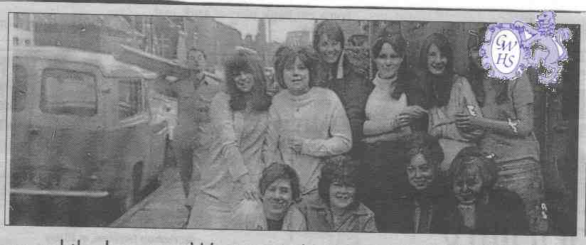 29-409 Hosiery Girls at Mains South Wigston Leicestershire 1960's