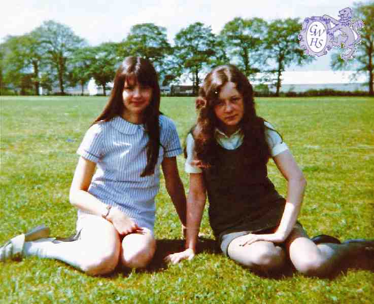 30-846 Brender Slaney and  Sharon O'Flynn   South Wigston 1971