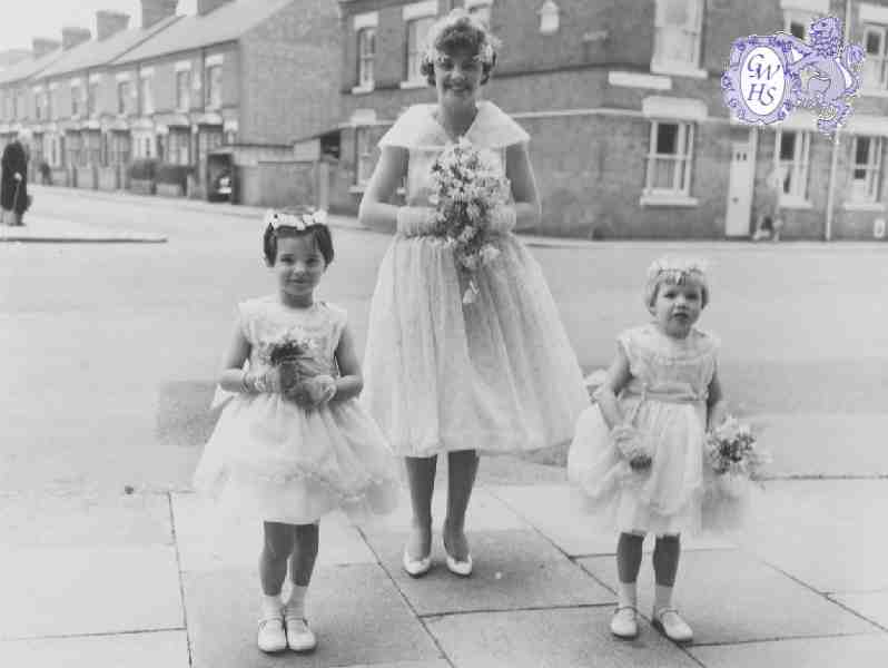 30-862 Family Wedding Christine Edwards to Michael Fisher around 1962