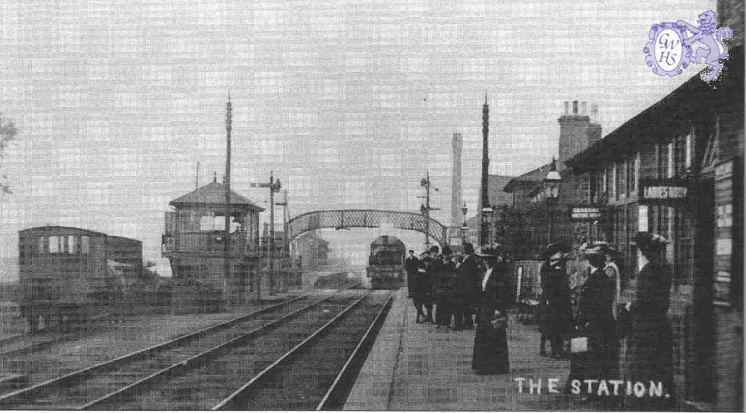 22-074 Station and Signal Box South Wigston circa 1905  Train to Leicester just arriving..