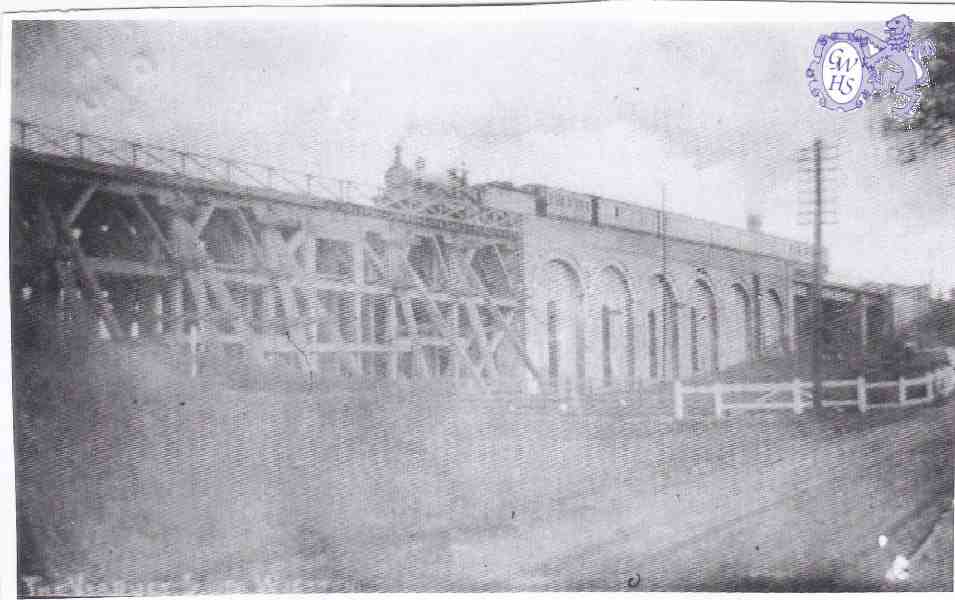 7-120 Train - Crow Mills South Wigston 1860