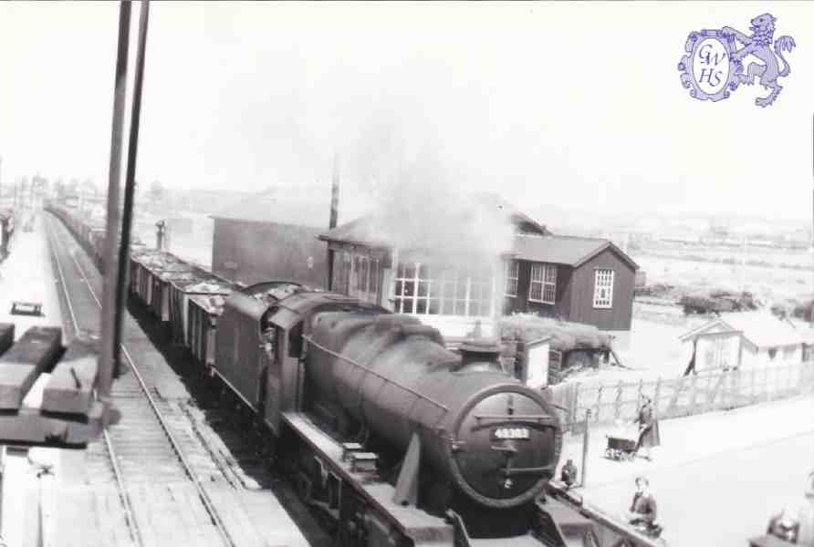 7-141 freight train passing over the South Wigston level crossing