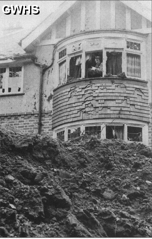 22-179 German bomb fell in front garden of house on Saffron Road South Wigston 1941