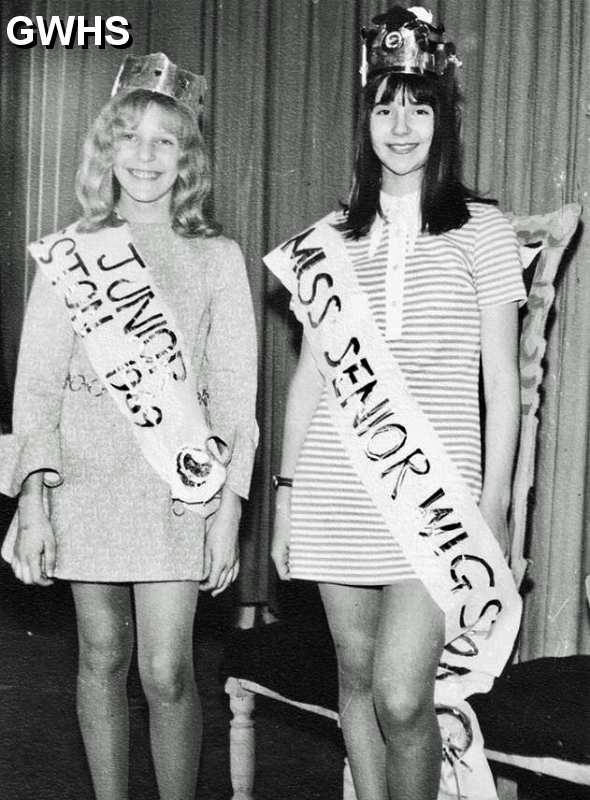 30-827 Miss South Wigston High School 1970