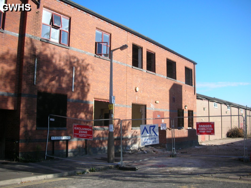 30-072 Demolition of Shoe Fayre corner where Kirkdale Road and Station Street 