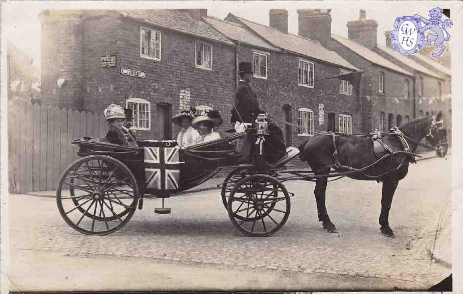 8-274 The Royal Party L R I Spa Lane Wigston Magna 1922