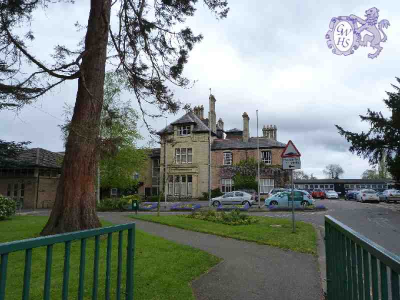 19-390 Borough of Oadby & Wigston Council Offices Station Road Wigston Magna 2012
