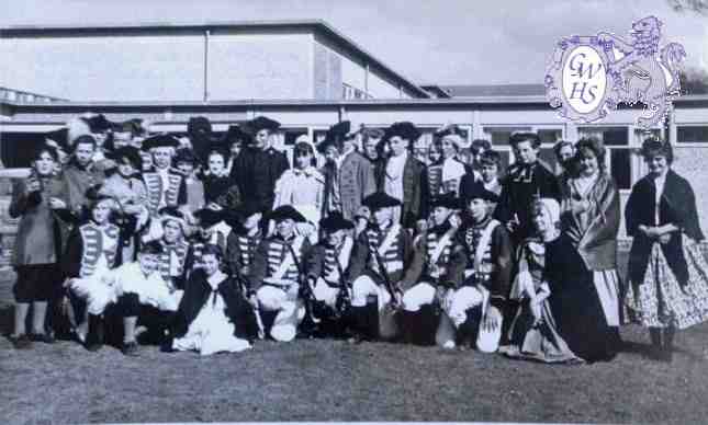 32-361 The cast of The Devils Disciple Bushloe School Wigston Magna 1962