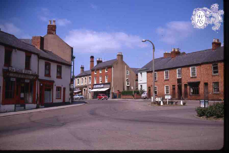 26-162 The Bank Wigston Magna circa 1960