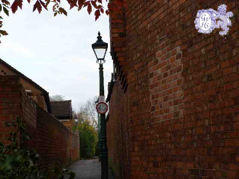 26-338 Footpath Moat Street to Paddock Street Wigston Magna Nov 2014
