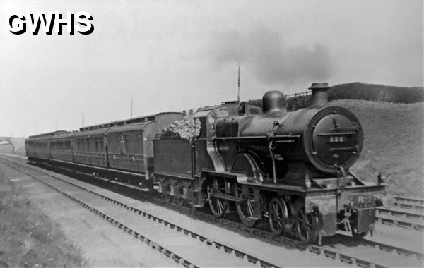 39-081 MR no 529 Johnson 4-4-0 approaching Wigston c 1920