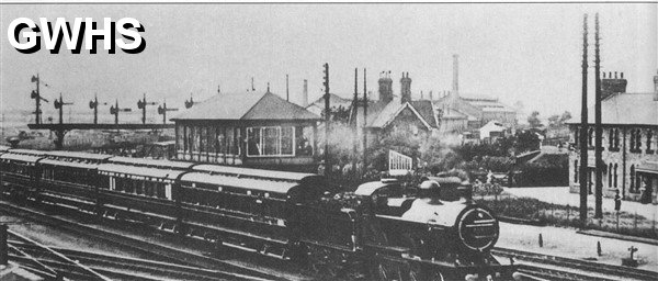 22-115 The Royal Train passing through Wigston marshalling yards in 1914 
