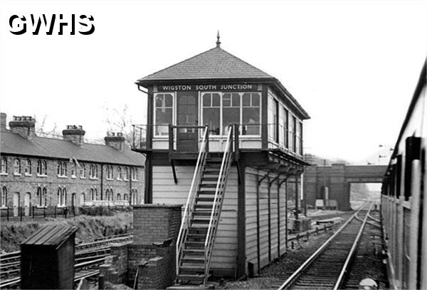 22-308 Wisgton South Junction with Midland Cottages in the background
