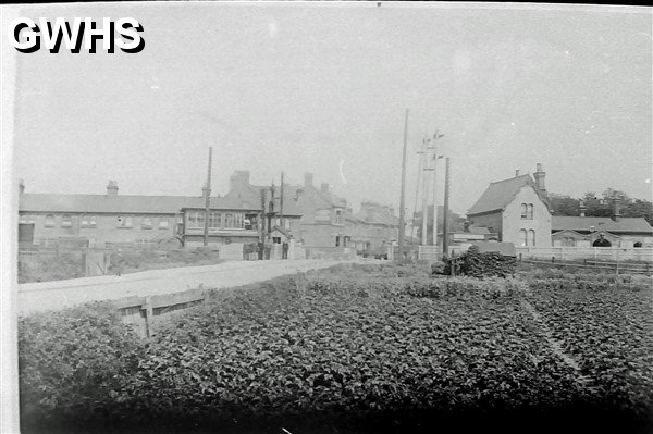 23-629 Wigston Magna Station before the Spion Kop Bridge