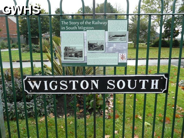 28-003 Display Board - Blaby Road Park, South Wigston - 2014   (John Stevenson)