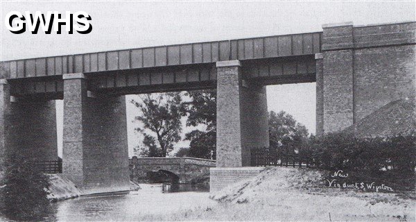 32-448 Replacement railway bridge over the canal at Crow Mill South Wigston 1912