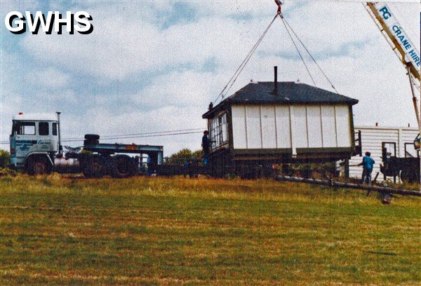 33-195 Kilby Bridge Signal Box being dismantled
