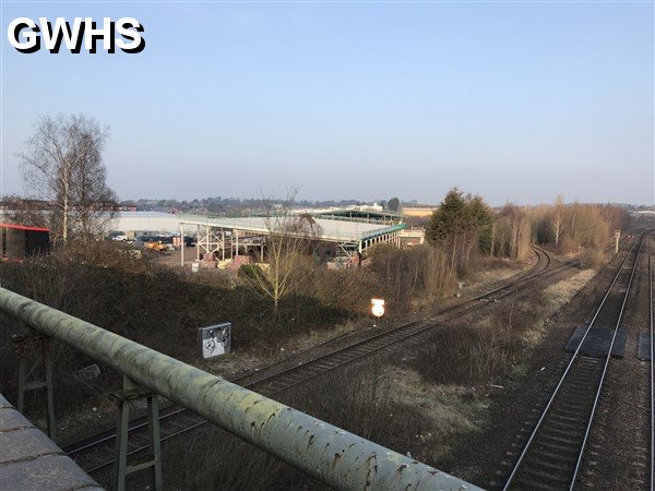33-684 Railway looking north from the Spion Kop Bridge Wigston Magna 2018